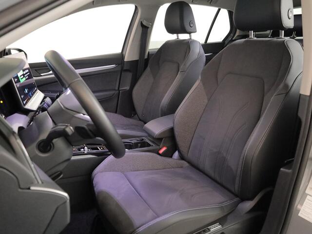Volkswagen GOLF 1.5 eHybrid Style Edition 204 pk Automaat (DSG) | Verlengde garantie | Navigatie | Parkeersensoren (Park assist) | Rondomzicht camera | Matrix LED koplampen |