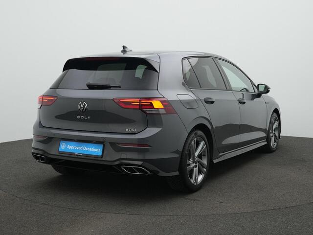 Volkswagen GOLF 1.5 eTSI 130 pk DSG R-Line Business | Achteruitrijcamera | Sportonderstel | Navigatie | Adaptive Cruise | Stuur-/stoelverwarming