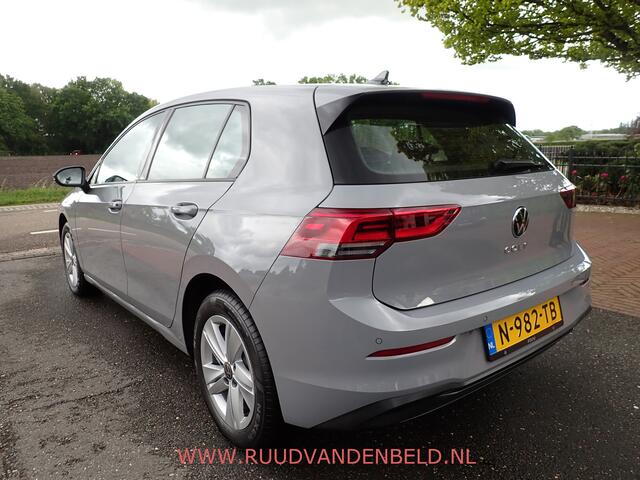 Volkswagen GOLF 1.0 TSI Life ACC / CARPLAY / NAVI / CAMERA
