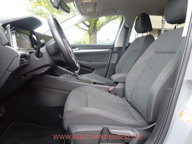 Volkswagen GOLF 1.0 TSI Life ACC / CARPLAY / NAVI / CAMERA