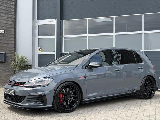 Volkswagen GOLF 2.0 TSI GTI TCR | AKRA | DCC | Camera | Z-PERFORMANCE | R600 | Keyless | Side Assist | CarPlay | ACC