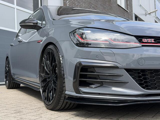 Volkswagen GOLF 2.0 TSI GTI TCR | AKRA | DCC | Camera | Z-PERFORMANCE | R600 | Keyless | Side Assist | CarPlay | ACC