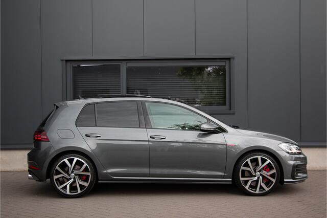 Volkswagen GOLF 2.0 TSI GTI Performance 245PK | Panoramadak | AdaptieveCruiseControl | Alcantara | Keyless | Camera | Virtual Cockpit | Hexagon