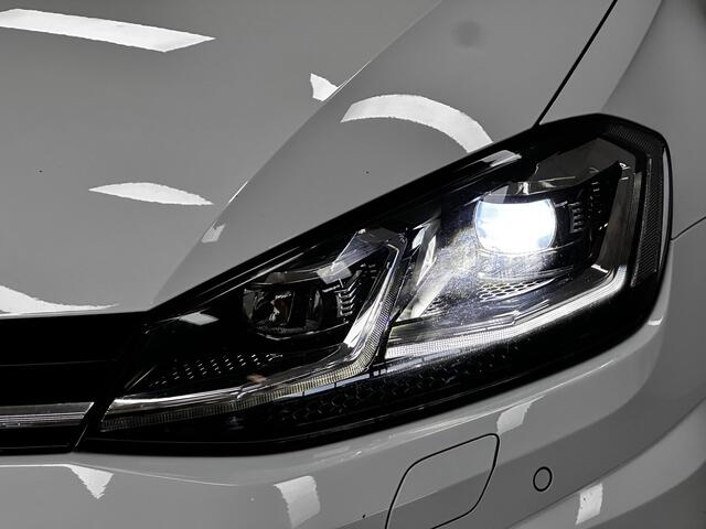 Volkswagen GOLF 1.5 TSI Highline R-Line/ Trekhaak/ 150pk!/ Panorama-Dak/ Virtual Dashb./ Keyless/ Zwarte-Hemel/ Apple + Android/ LED V+A/ 18'' LMV/ DAB+/Dode-Hoek DET./ Stoelverw./ Adaptive Cruise/ PDC V+A/ Extra getint glas.