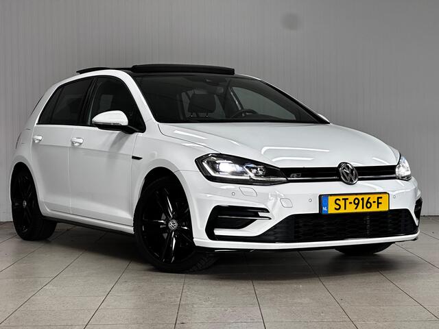 Volkswagen GOLF 1.5 TSI Highline R-Line/ Trekhaak/ 150pk!/ Panorama-Dak/ Virtual Dashb./ Keyless/ Zwarte-Hemel/ Apple + Android/ LED V+A/ 18'' LMV/ DAB+/Dode-Hoek DET./ Stoelverw./ Adaptive Cruise/ PDC V+A/ Extra getint glas.