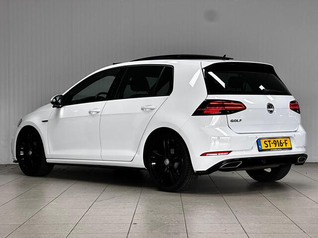 Volkswagen GOLF 1.5 TSI Highline R-Line/ Trekhaak/ 150pk!/ Panorama-Dak/ Virtual Dashb./ Keyless/ Zwarte-Hemel/ Apple + Android/ LED V+A/ 18'' LMV/ DAB+/Dode-Hoek DET./ Stoelverw./ Adaptive Cruise/ PDC V+A/ Extra getint glas.