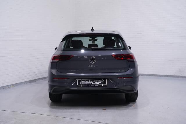 Volkswagen GOLF 1.0 eTSI Life Business Carplay Achteruitrijcamera ACC Navi Massagestoel 1e Eigenaar NAP