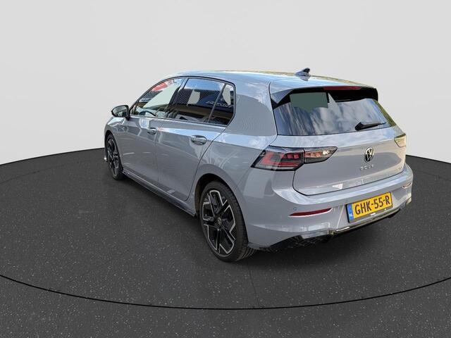 Volkswagen GOLF 1.5 eTSI R-Line Edition | NL-Auto | Automaat | Navigatie | 360 Graden Camera | Climate Controle | Stuurwiel en Stoel Verwarming | LED-Koplampen | LM-velgen |