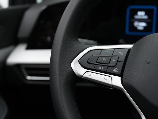 Volkswagen GOLF 1.5 eHybrid 204 pk Life Edition | Panoramadak | Stuur-/stoelverwarming | Achteruitrijcamera | Adaptive Cruise | Navigatie