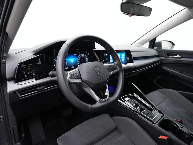 Volkswagen GOLF 1.5 eTSI 130 pk DSG Style | Geheugen-/massagestoel | Adaptive Cruise | Parkeersensoren voor/achter | Carplay