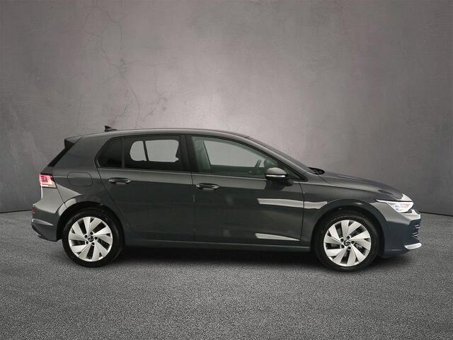 Volkswagen GOLF Life Edition 1.5 TSI eHybrid 204pk DSG Automaat Adaptive cruise control, LED matrix koplampen, Achteruitrijcamera, App connect, Stuurwiel verwarmd