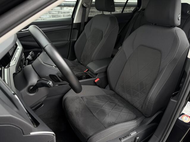 Volkswagen GOLF 1.4 eHybrid Style | Carplay | Camera | Memory | Navi | Sfeerverlichting | LED