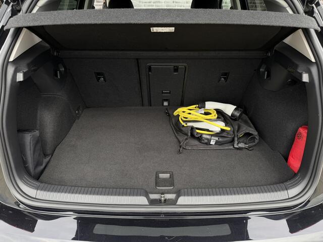 Volkswagen GOLF 1.4 eHybrid Style | Carplay | Camera | Memory | Navi | Sfeerverlichting | LED