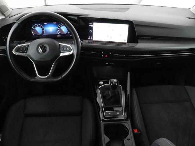 Volkswagen GOLF 1.5 TSI Style | Panoramadak | Stoelverwarming | Head-Up | Trekhaak | Camera | Massage | Carplay | Navigatie | Adaptive cruise | Harman/Kardon | Sfeerverlichting | Keyless | Park Assist | Getint glas