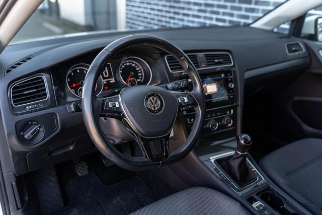 Volkswagen GOLF 1.0 TSI R-line Comfortline | Navigatie | Parkeersensoren | Climate Control | Regensensor | Cruise Control Adaptief | Lichtmetalen Velgen