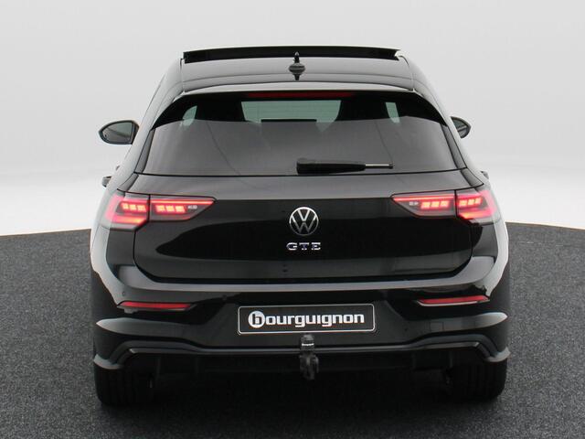 Volkswagen GOLF 1.5 eHybrid 272 Pk GTE | Panoramadak | Leder | Matrix LED | Camera | Trekhaak | Adaptive Cruise | 18 Inch | 11.451 Km !!