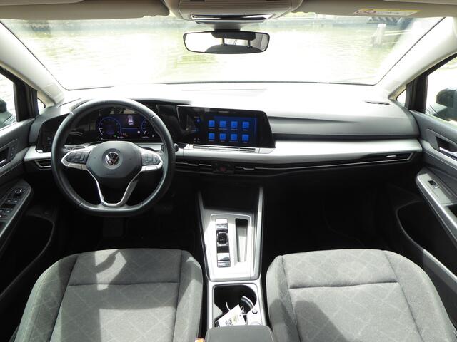 Volkswagen GOLF Variant 1.5 eTSI Life Business AUTOMAAT, TREKH, CARPLAY, NAVI, ACC, PDC, CAMERA!!