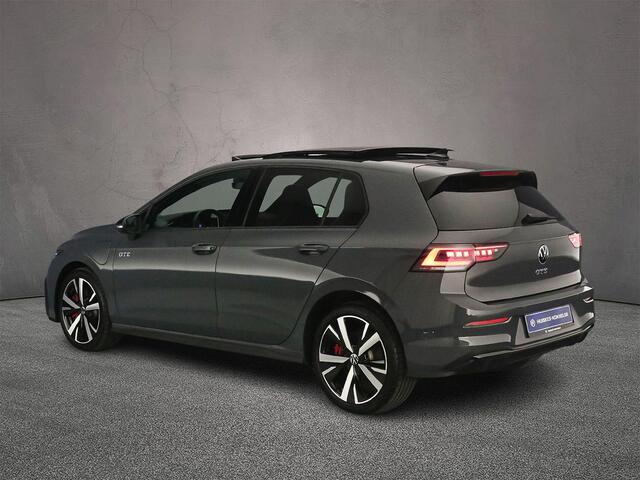 Volkswagen GOLF GTE 1.5 TSI eHybrid 272pk DSG Automaat Trekhaak, Panoramadak, 360 camera, Lederen bekleding, Adaptive cruise control, Achteruitrijcamera, Black Style