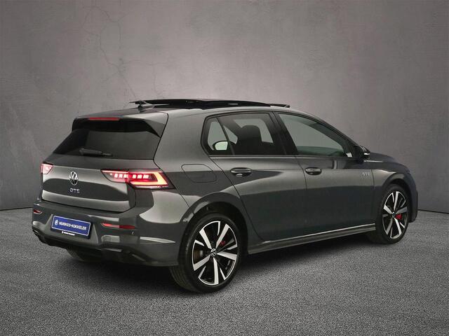 Volkswagen GOLF GTE 1.5 TSI eHybrid 272pk DSG Automaat Trekhaak, Panoramadak, 360 camera, Lederen bekleding, Adaptive cruise control, Achteruitrijcamera, Black Style
