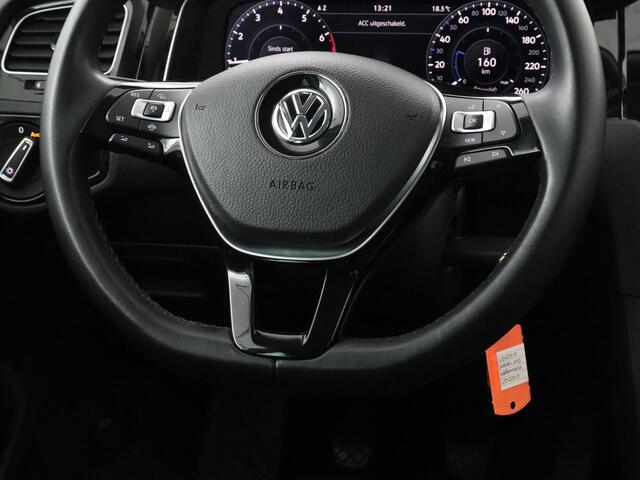 Volkswagen GOLF 1.5 TSI Highline | Carplay | Full LED | Trekhaak | Camera | Adaptive cruise | Navigatie | Parkeerhulp | Virtual Cockpit | Climate control | Bluetooth | Getint glas