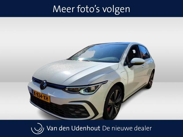 Volkswagen GOLF GTE 1.4 eHybrid 245pk PHEV | Panoramadak | IQ Light | Camera | Stoelverwarming