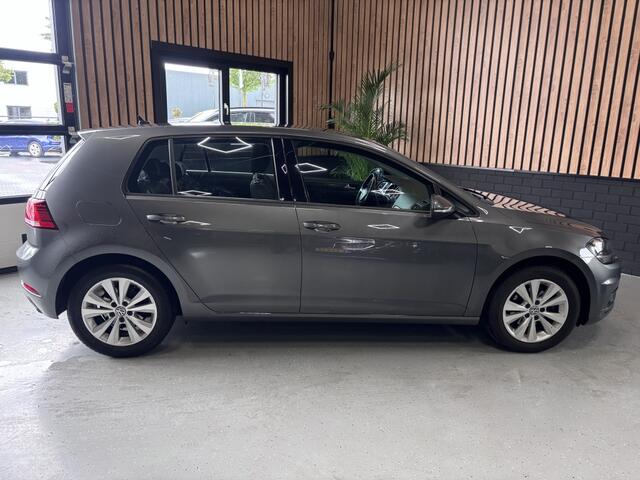 Volkswagen GOLF Volkswagen Golf 1.0 TSI Comfortline / Apple Carplay