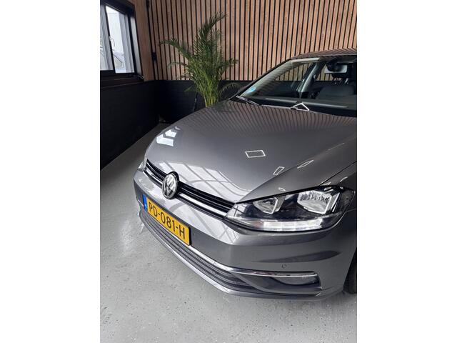 Volkswagen GOLF Volkswagen Golf 1.0 TSI Comfortline / Apple Carplay