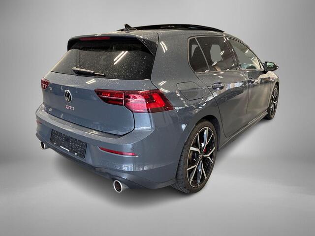 Volkswagen GOLF 2.0 TSI 245pk DSG GTI · Panoramadak · Camera · Dodehoeksensoren · Matrix LED · Stuur- & Stoelverwarming · Keyless ·