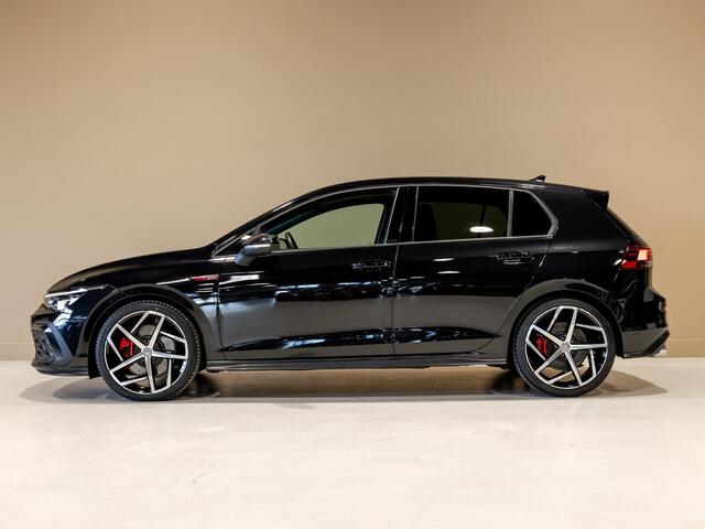 Volkswagen GOLF 2.0 TSI GTI / 245pk / Achteruitrij camera / Dodehoek assistent / Stoel en stuurverwarming /