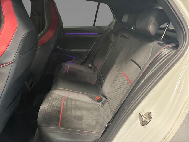 Volkswagen GOLF 2.0 TSI 300pk DSG GTI Clubsport · Panoramadak · Camera · Apple/Android Car Play · Sfeerverlichting · Stoel-& Stuurverwarming · 19'' Inch ·