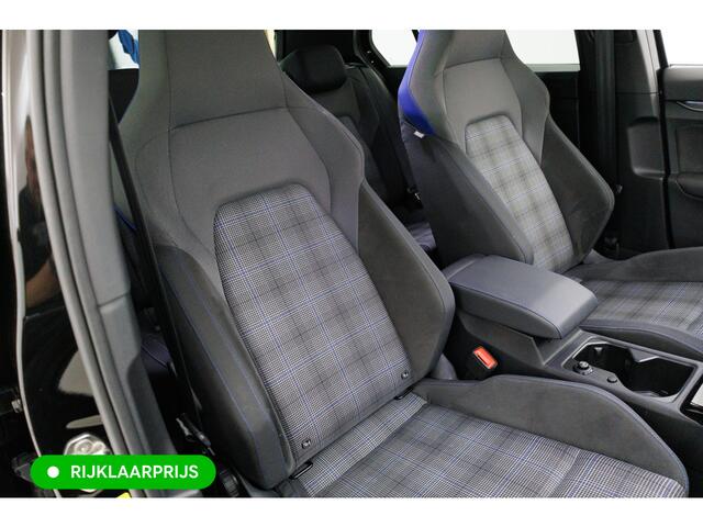 Volkswagen GOLF 1.5 eHybrid GTE Black 272 PK automaat | IQ Led | Elec. trekhaak | Headup | Stoel- & stuurverw. | PDC V + A, Camera, App. connect, Navigatie, 131 KM actieradius (WLTP)