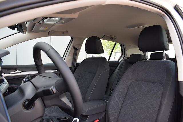 Volkswagen GOLF 1.0 TSI Life Business | AppleCarplay | Stuur- Stoelverw. | Climate | Adaptive |