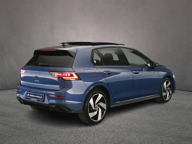 Volkswagen GOLF GTE 1.5 TSI eHybrid 272pk DSG Automaat Trekhaak, Panoramadak, Black Style, Adaptive cruise control, Lederen bekleding, LED matrix koplampen