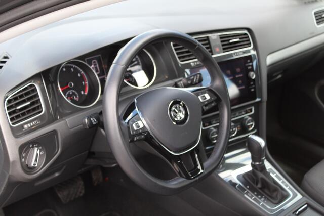 Volkswagen GOLF 1.5 TSI DSG-automaat Comfortline Business | Trekhaak