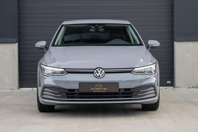 Volkswagen GOLF 1.0 eTSI Life Harman Kardon Stoelverwarming ACC Sfeerverlichting
