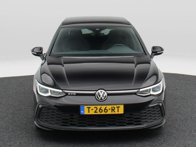 Volkswagen GOLF 2.0 TDi GTD 200 Pk Automaat | Stoel/Stuurverwarming | Panorama dak | Camera | IQ Light | Adaptive Cruise | CarPlay | 19 Inch | 46.354 Km !!