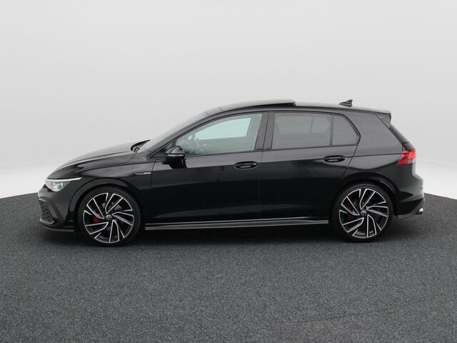 Volkswagen GOLF 2.0 TDi GTD 200 Pk Automaat | Stoel/Stuurverwarming | Panorama dak | Camera | IQ Light | Adaptive Cruise | CarPlay | 19 Inch | 46.354 Km !!