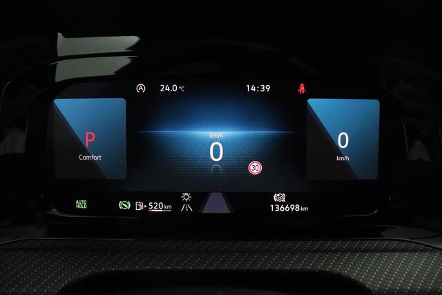 Volkswagen GOLF Variant 1.5 eTSI 150pk R-Line Business | Automaat | Trekhaak | Stoel & Stuur verwarming |
