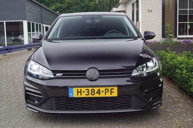 Volkswagen GOLF 1.5 TSI (150pk) DSG R-line LED/Keyless/Camera/Massage/19 inch