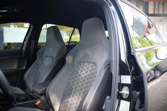 Volkswagen GOLF 1.5 eTSI R-Line Business |SFEERVERLICHTING|CRUISE|