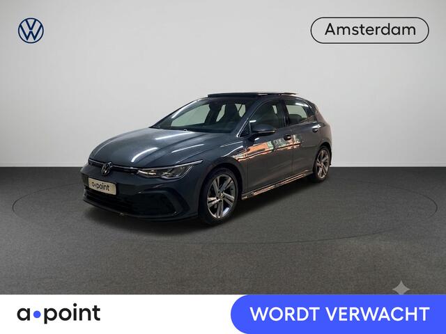 Volkswagen GOLF 1.5 eTSI R-Line 130 pk Automaat (DSG) | Navigatie | Panoramadak | Trekhaak (wegklapbaar) | Parkeersensoren | R-Line |