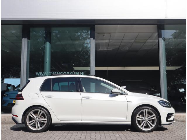 Volkswagen GOLF 1.5 TSI Highline Pano / Led / Navi / Elekramen / R-Line / Dealer onderhouden