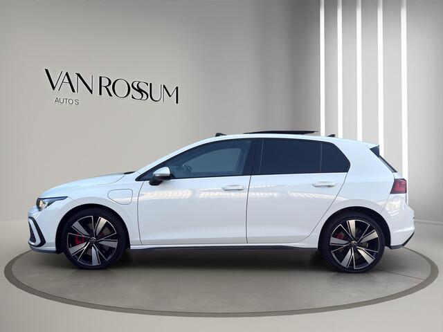 Volkswagen GOLF 1.4 eHybrid GTE Pano | Sfeer | Matrix-Led | Camera | Stoelverw | Led mistlampen | Carplay |