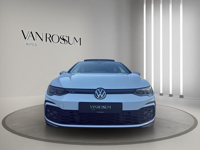 Volkswagen GOLF 1.4 eHybrid GTE Pano | Sfeer | Matrix-Led | Camera | Stoelverw | Led mistlampen | Carplay |