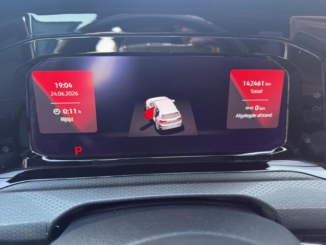 Volkswagen GOLF 1.4 eHybrid GTE Pano | Sfeer | Matrix-Led | Camera | Stoelverw | Led mistlampen | Carplay |