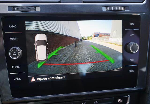 Volkswagen GOLF 1.0 TSI Highline/CARPLAY/18 INCH/CAMERA/DAB.