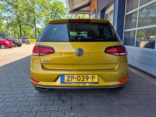 Volkswagen GOLF 1.0 TSI HIGHLINE, Sound, Stoelverwarming, Carplay, ALL IN prijs!