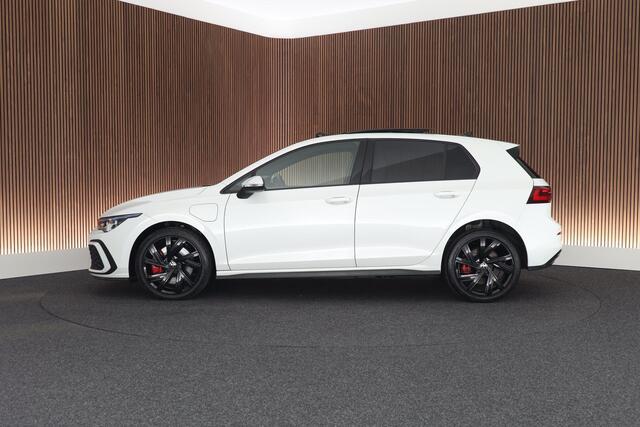 Volkswagen GOLF 1.4 245pk eHybrid GTE Oryxwit Leder Stoelventilatie Memory Panoramadak Virtual Cockpit Navigatie