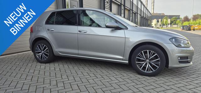 Volkswagen GOLF 1.2 TSI Allstar Airco | Cruise control | Stoelverwarming | PDC | CC | aangeboden voor een particulier