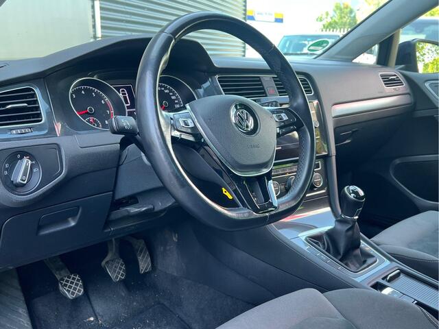 Volkswagen GOLF Variant BWJ 2019 | 1.5TSI 131PK Comfortline Bus | TREKHAAK | CLIMA | STOELVERW | NAVI | PDC 2X | CARPLAY |